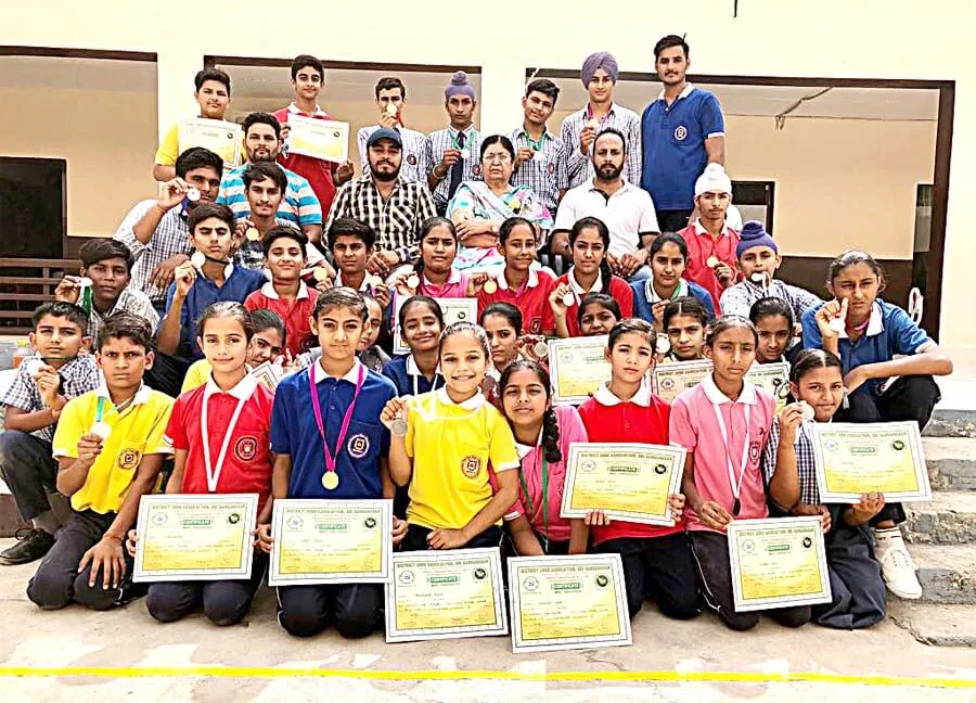 सब जूनियर जिलास्तरीय जुडो प्रतियोगिता में जीते 27 पदक