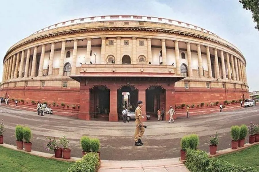 लोकसभा में एसटी-एससी संसोधन बिल पास