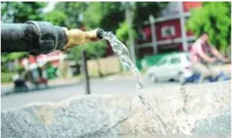 सप्लाई हो रहा रेतीला पानी