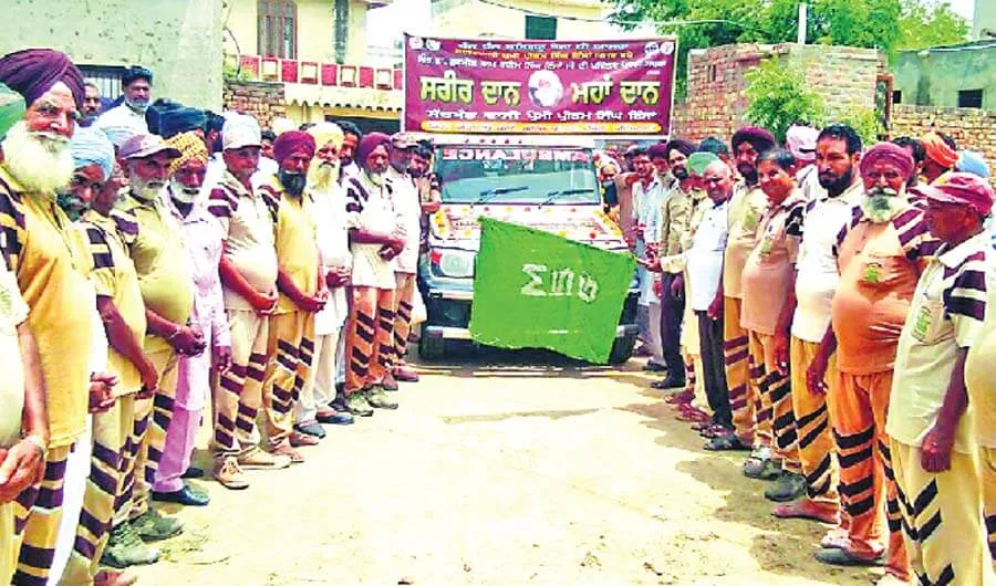 प्रेमी प्रीतम सिंह इन्सां बने शरीरदानी