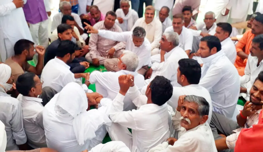 मन्निवाली में दो शिक्षकों के स्थान्तरण के मामले ने पकड़ा तूल