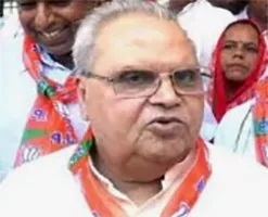 मलिक ने ली जम्मू-कश्मीर के राज्यपाल पद की शपथ