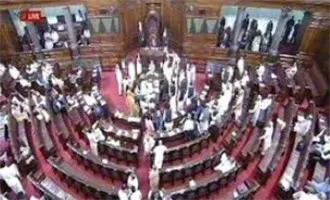 लोकसभा की कार्यवाही हुई बाधित