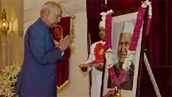 शंकर दयाल शर्मा की जयंती पर कोविंद की श्रद्धांजलि