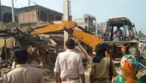 बालिका की क्रेन से कुचलने से मौत
