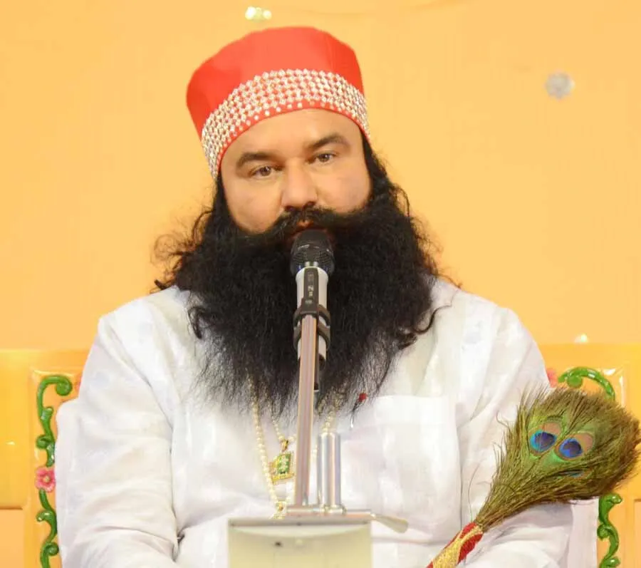 हम कानून का सम्मान करते हैं और हम अपनी बेगुनाही माननीय अदालत में साबित करेंगे