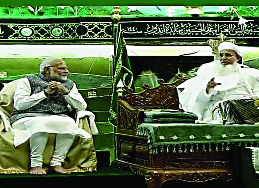 मोदी इंदौर में बोहरा समुदाय की मस्जिद में पहुंचे