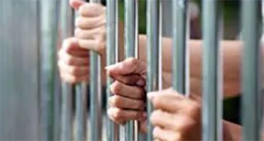 त्रिपोली में अराजकता के बीच जेल से 400 कैदी फरार