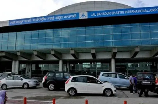 वाराणसी अंतर्राष्ट्रीय हवाई अड्डे पर विदेशी से सैटेलाइट फोन मिलने से सनसनी