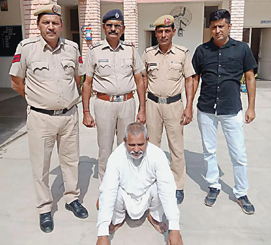 पैरोल से फरार हत्या का दोषी 14 साल बाद गिरफ्तार
