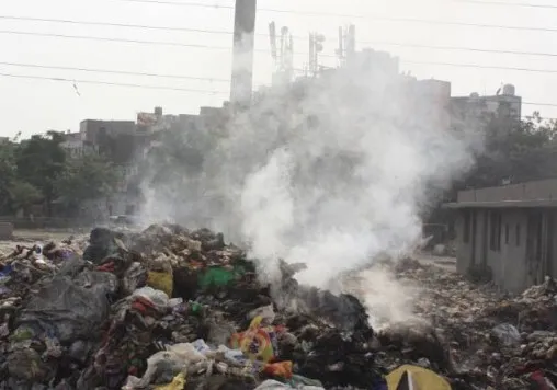 स्वच्छता पर जोर, सफाई व्यवस्था कमजोर
