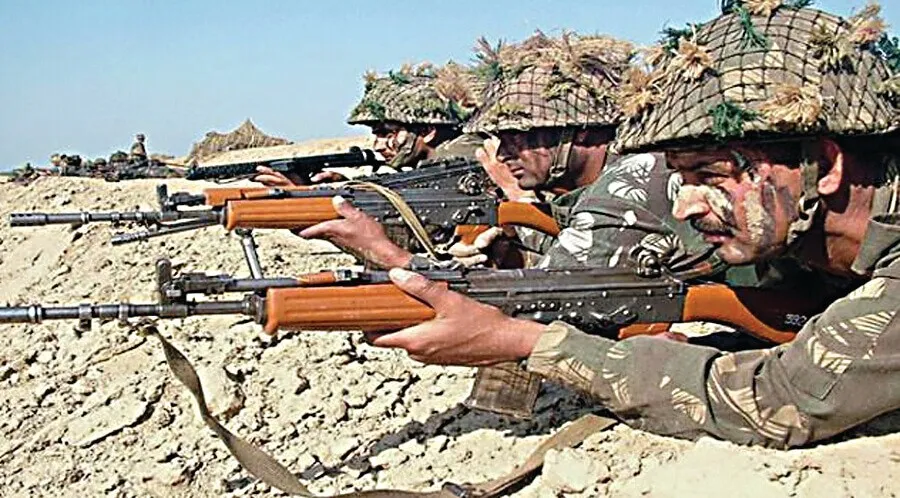 LoC पर भारतीय सेना का पाकिस्‍तान को मुंहतोड़ जवाब, चौकियां तबाह