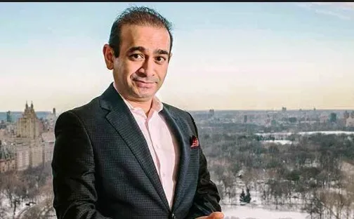 विदेश में भी लोगों को करोड़ों में बेची नकली हीरे की अंगूठियां