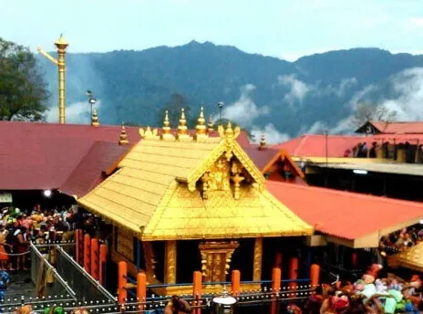 महिलाओं के विरोध में सबरीमाला के कनिष्ठ पुजारियों का प्रदर्शन, रोकी पूजा