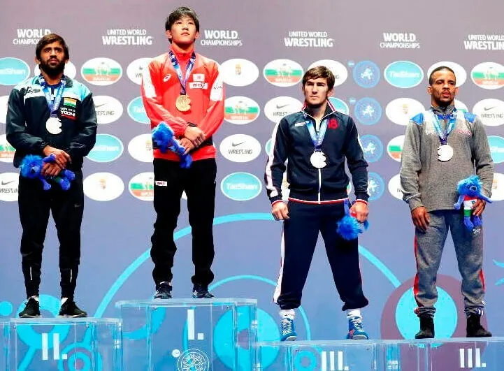 World Wrestling Championship: बजरंग ने रजत जीता