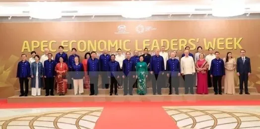अमेरिका और चीन के बीच तनातनी के बीच एपेक नेता बंटे हुए नजर आये