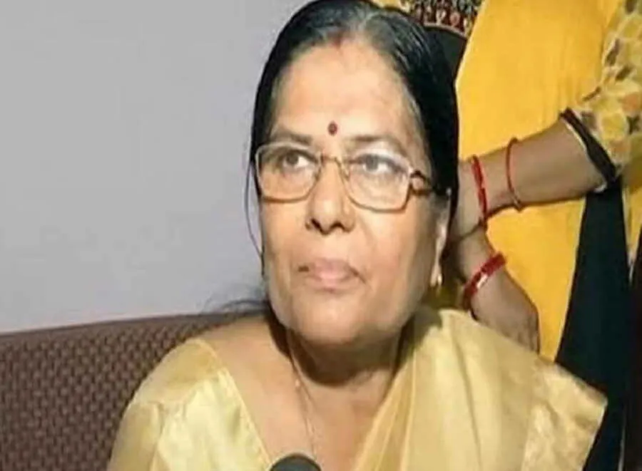 मुजफ्फरपुर : शेल्टर होम केस: पूर्व मंत्री मंजू वर्मा ने कोर्ट में किया सरेंडर, बुर्का पहनकर पहुंचीं
