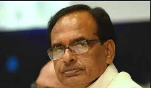 शिवराज की पत्नी को करना पड़ा महिलाओं के आक्रोश का सामना