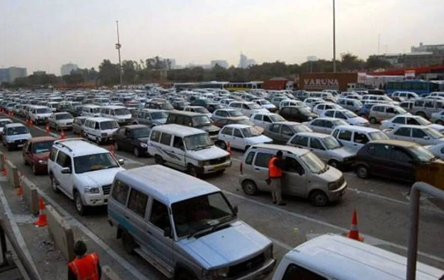 दिल्ली सरकार ने रद्द किए 40 लाख वाहनों के रजिस्ट्रेशन