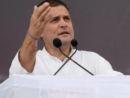 महिलाओं के लिए एक तिहाई सीट आरक्षित करने का संकल्प पारित करें: राहुल
