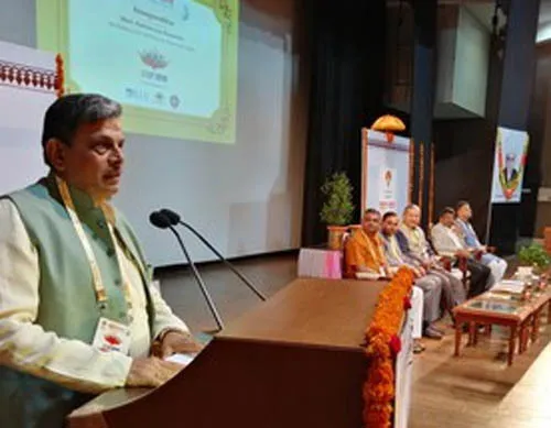पटवारी-जिराती का विवाद सोशल मीडिया में बढ़ा रहा राजनीतिक सरगर्मियां