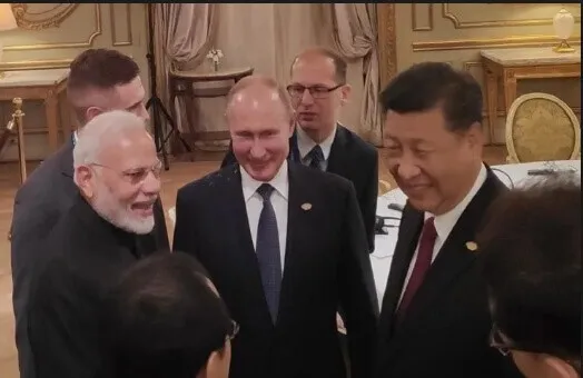 भारत, रूस, चीन ने आर्थिक क्षेत्र में मिलकर काम करने पर जताई सहमति