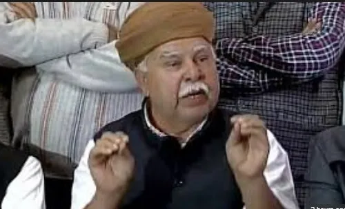 आनंदपाल प्रकरण में दर्ज मामलें वापस ले : कालवी