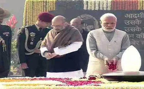 ‘सदैव अटल’ राष्ट्र को समर्पित, मोदी ने वाजपेयी और महामना को दी श्रद्धांजलि