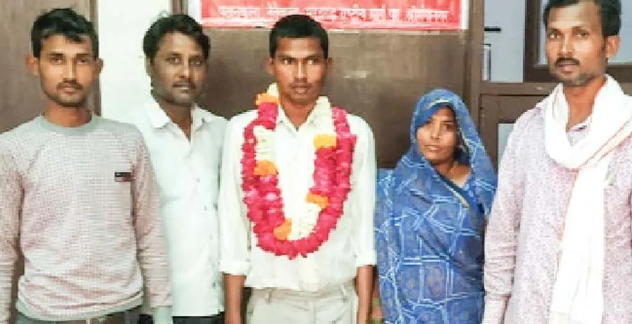 फेसबुक ने बिछुड़े युवक को परिवार से मिलवाया