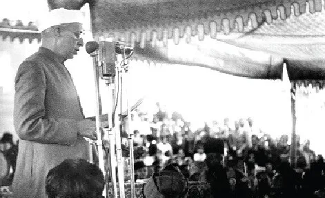 नैतिक विचारों से विमूढ़ राजनीति
