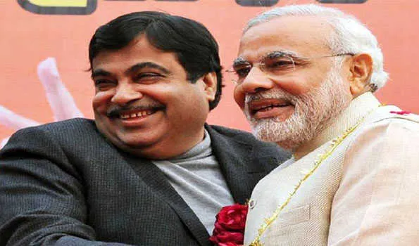 मोदी ने नितिन गडकरी को दी जन्मदिन की बधाई