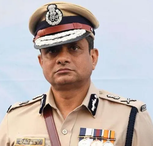सीबीआई ने जारी किया लुकआउट नोटिस