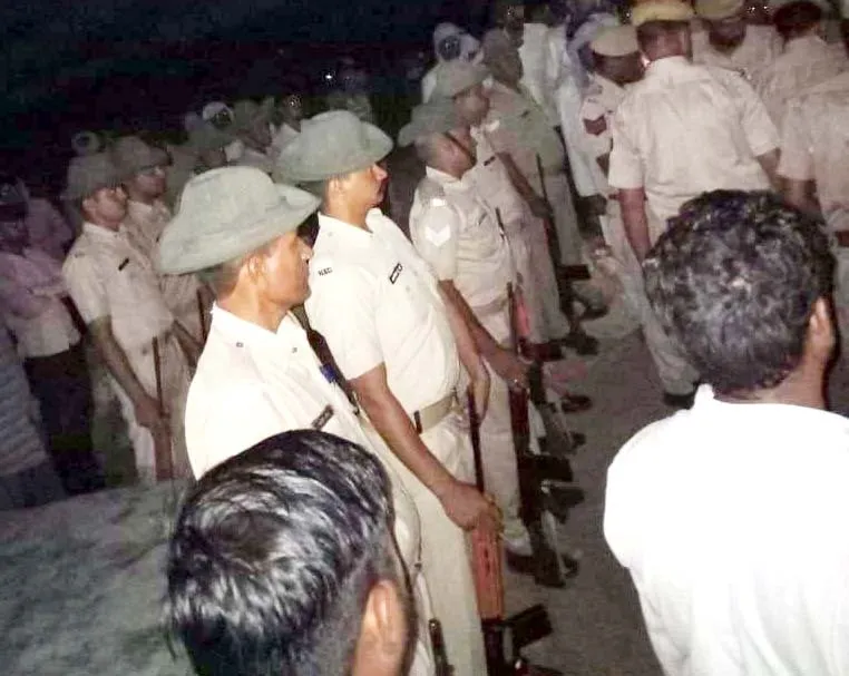 राजकीय सम्मान के साथ हुई जेल प्रहरी की अंत्येष्टि