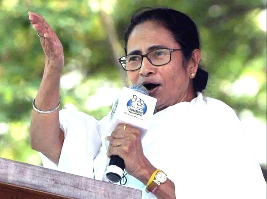 मोदी पर तंज: ममता बोलीं- भाजपा का बाबू जय श्रीराम कहता है, क्या उन्होंने एक भी राम मंदिर बनवाया