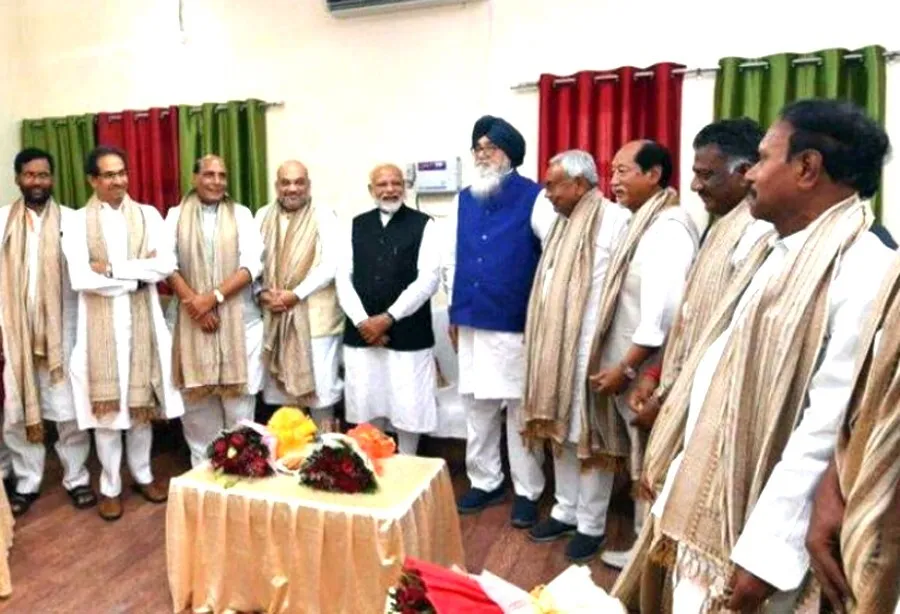 17वीं लोकसभा: एनडीए के सांसदों की बैठक आज, मोदी को औपचारिक रूप से नेता चुना जाएगा