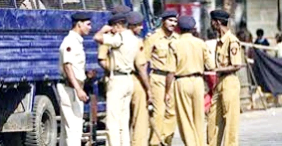 हरदोई में संदिग्ध डिब्बा बम मिला, सेना करेगी जांच