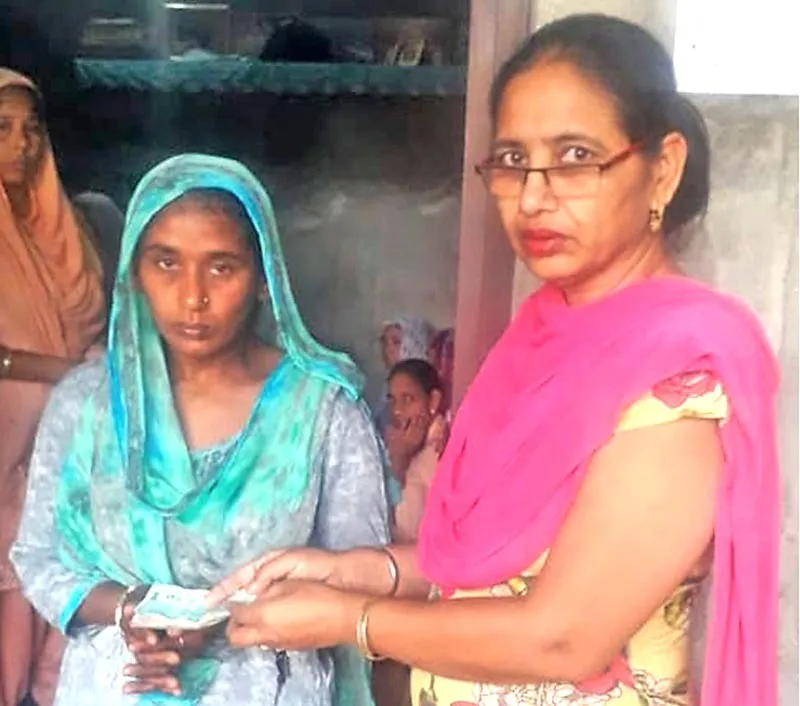डेरा श्रद्धालुओं ने जरूरतमंद लड़की के ईलाज में की आर्थिक मदद