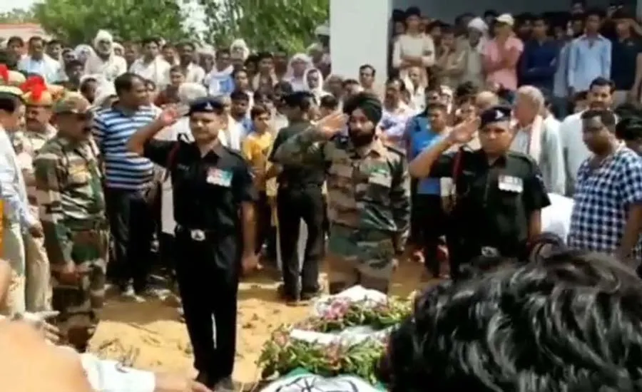 अलवर के सपूत को 4 साल के बेटे ने दी मुखाग्नि