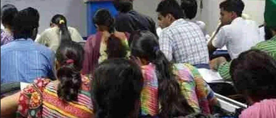 ई-स्कूल के पांच और विद्यार्थियों ने हासिल किए 9 में से 9 बैंड