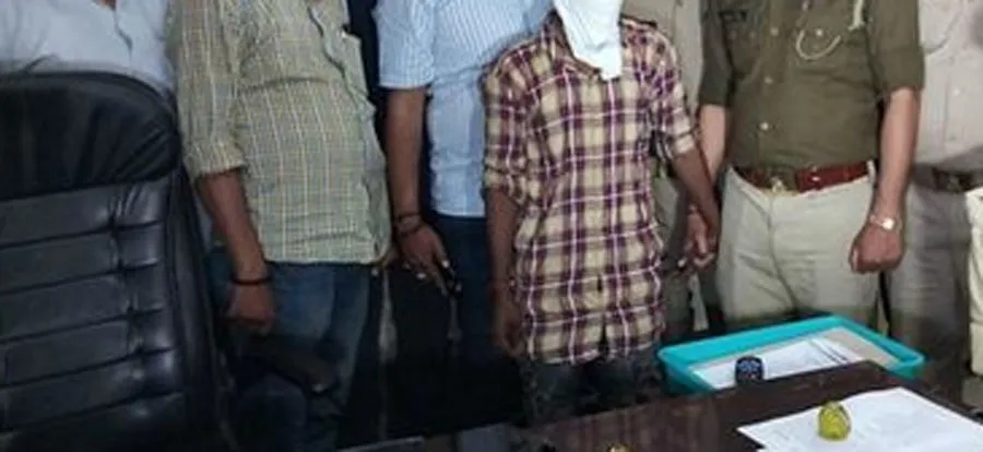 कानपुर स्टेशन से तस्कर गिरफ्तार,दो करोड़ की हेरोइन बरामद
