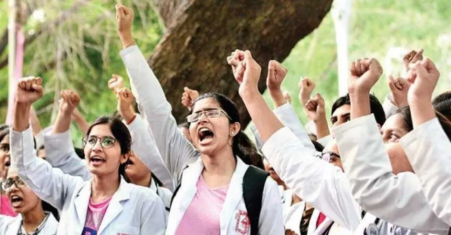 NMC बिल: देशभर के तीन लाख डॉक्टर आज हड़ताल पर, OPD भी रहेंगी बंद