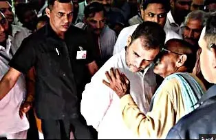 राहुल पहुंचे अमेठी, पार्टी कार्यकर्ताओं से मुलाकात की