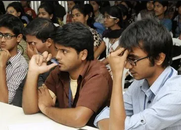 मेडिकल और नॉन मेडिकल के विद्यार्थियों के लिए बुरी खबर