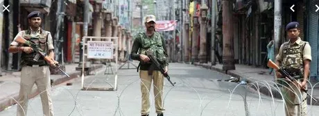 कश्मीर से धारा 370 और 35 ए हटाने पर तिलमिलाए दहशतगर्द