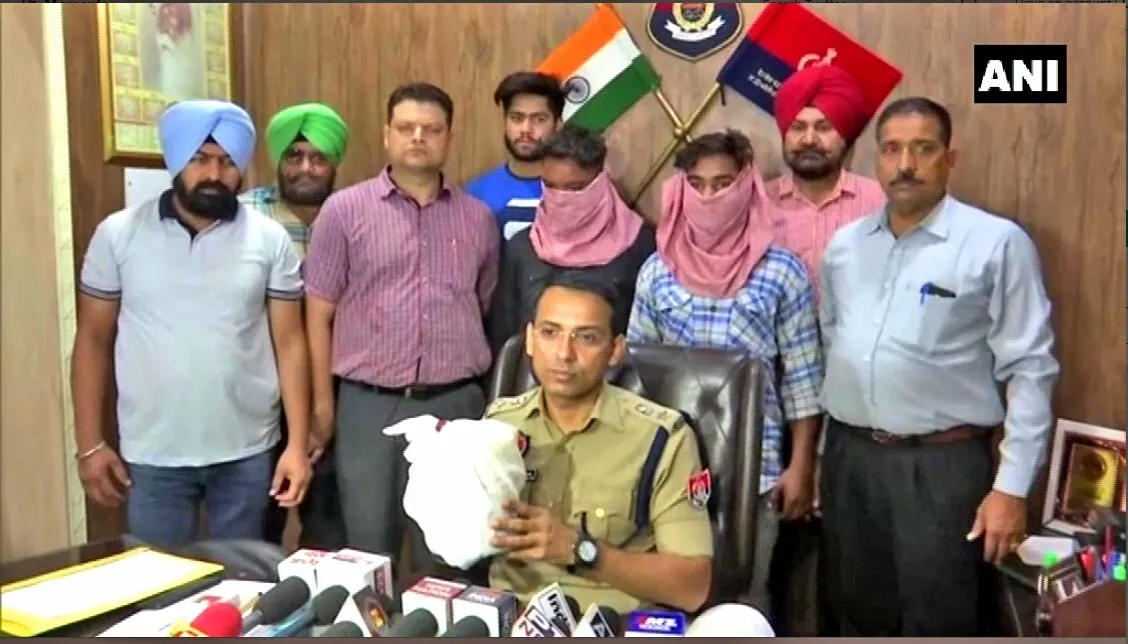एक किलो हेरोइन सहित दो तस्कर गिरफ्तार