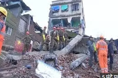 अहमदाबाद में मकान भरभराकर ढहने से पांच मरे, दस घायल