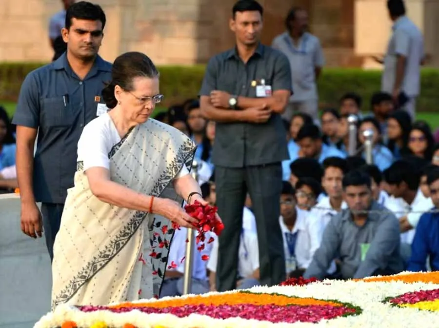 कांग्रेस: सोनिया गांधी ने कहा- जो झूठ की राजनीति करते हैं, वे गांधी का दर्शन समझ नहीं पाएंगे