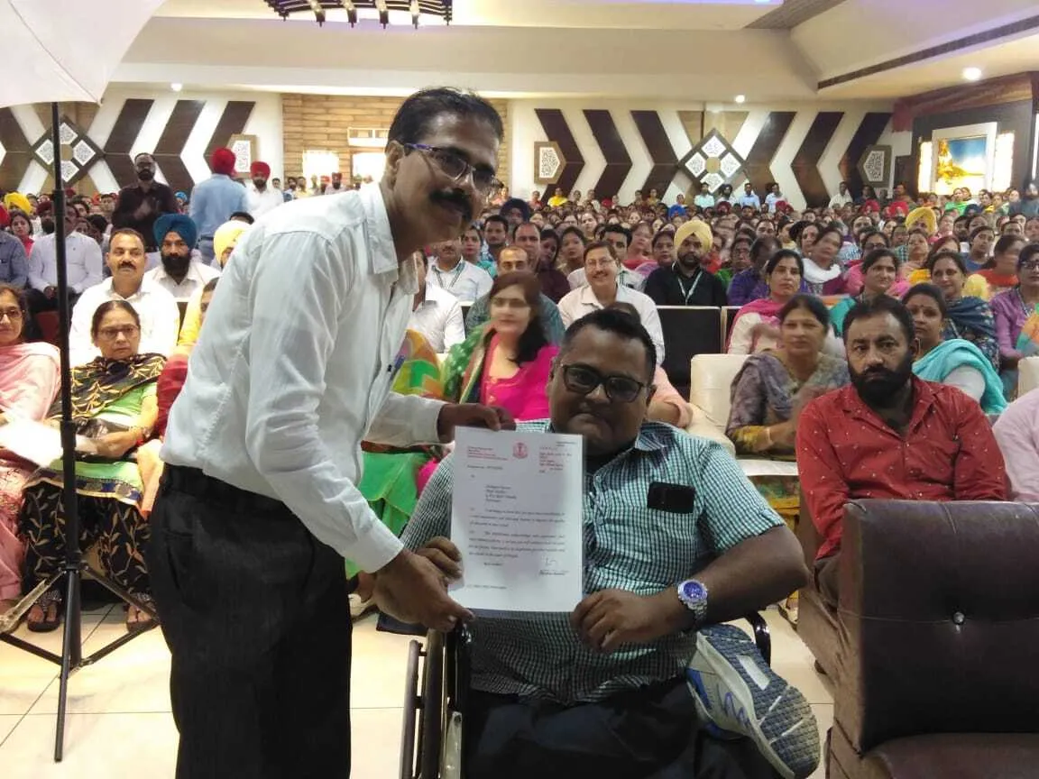 फिरोजपुर के 1500 अध्यापक प्रशंसा-पत्र से सम्मानित