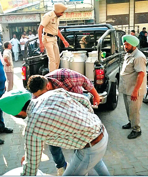 लहरागागा से नकली दूध, पनीर और देसी घी की बड़ी खेप बरामद