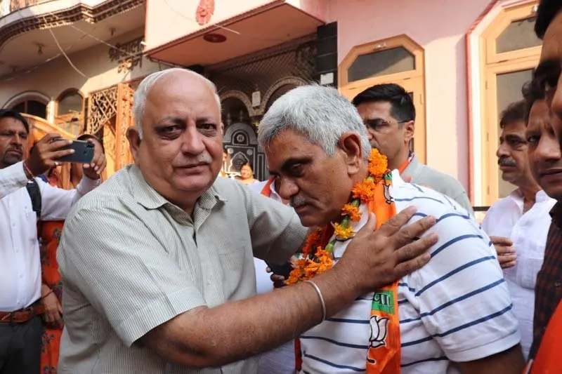 विपक्ष के पास कोई मुद्दा नहीं : ग्रोवर